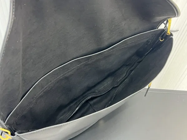 Celine Triomphe Saddle Bag Black Leather Shoulder Bag - 23