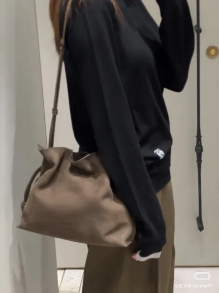Bottega Veneta The Pouch Taupe Leather Hobo Bag - 3