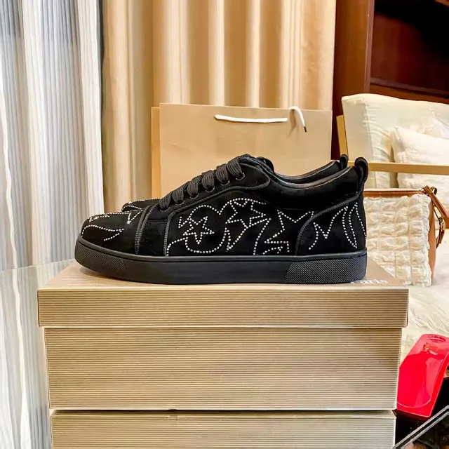 Christian Louboutin Sneakers Low-Top Lace-Up with Spike Studs product detail image 12