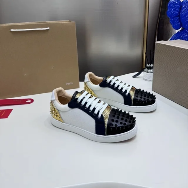 Christian Louboutin Sneakers Low-Top Lace-Up with Spike Studs product detail image 27