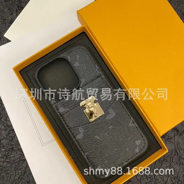 Louis Vuitton Monogram Cardholder Phone Case Brown - 5