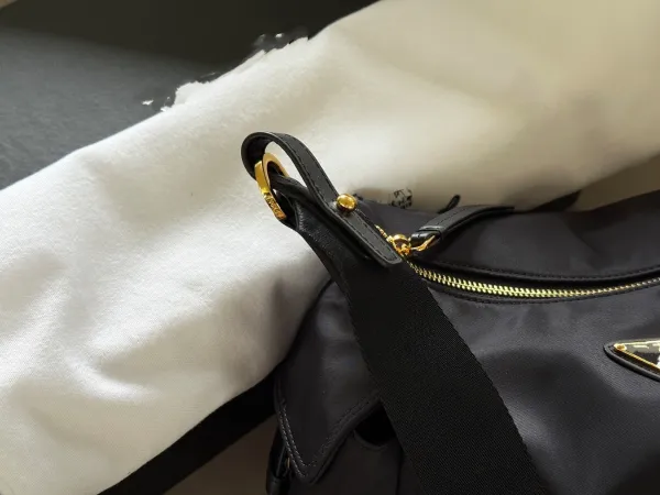 Prada Reporter Nylon Messenger Bag Navy Blue - 23