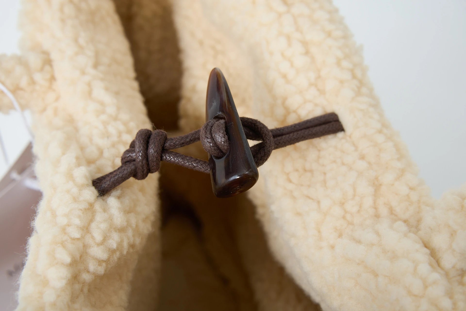 Matin Kim Shearling-Trimmed Suede Tote Bag Brown - 13