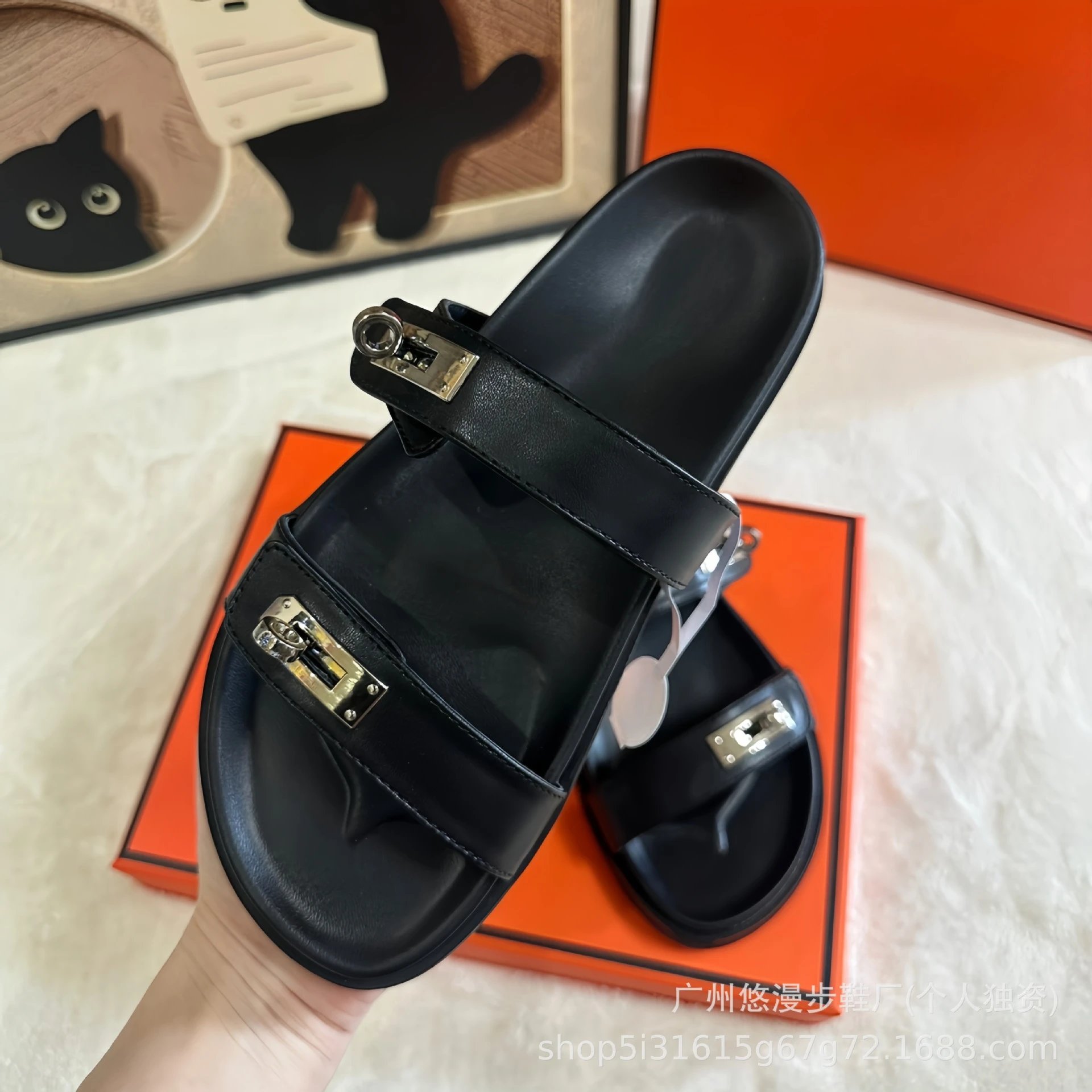 Hermès Kelly Slide Black Leather Sandals - 3