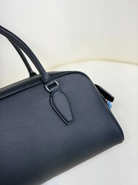 Hermès Bolide 27 Black Togo Leather Handbag - 16