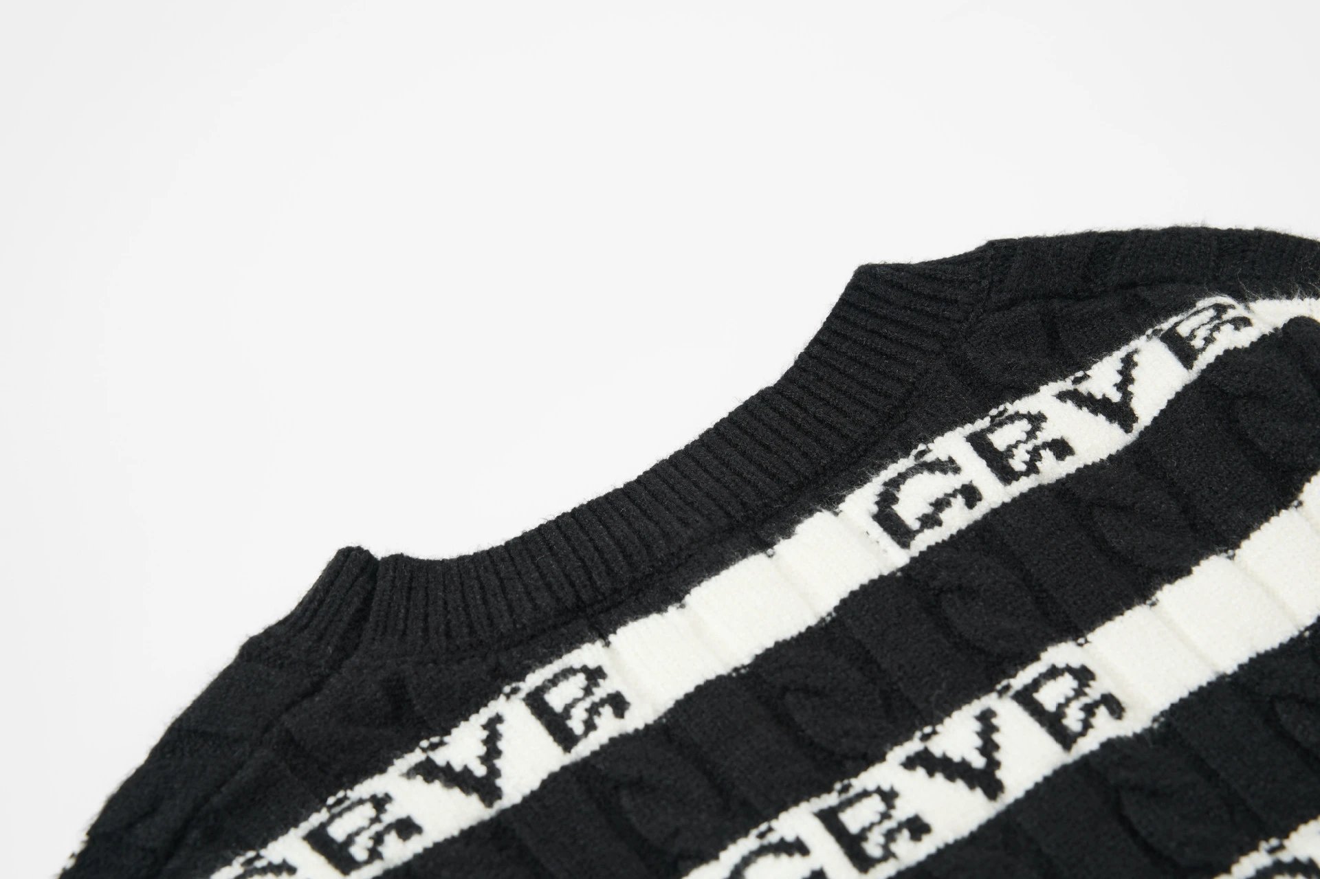 GRA Logo Stripe Ribbed Knit Sweater White/Gray - 12