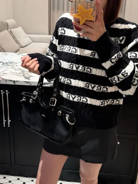 GRA Logo Stripe Ribbed Knit Sweater White/Gray - 31