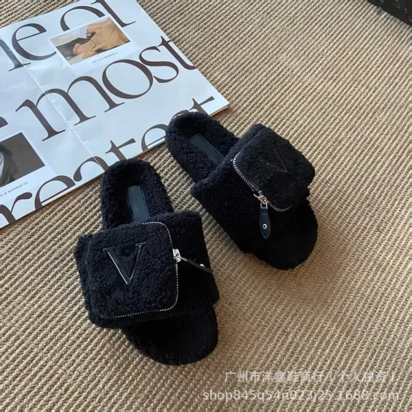 Valentino Garavani VLogo Shearling Slippers Brown - 9