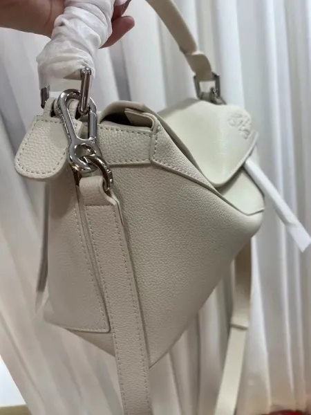 Loewe Puzzle Mini Bag Off-White Leather Shoulder Bag - 5