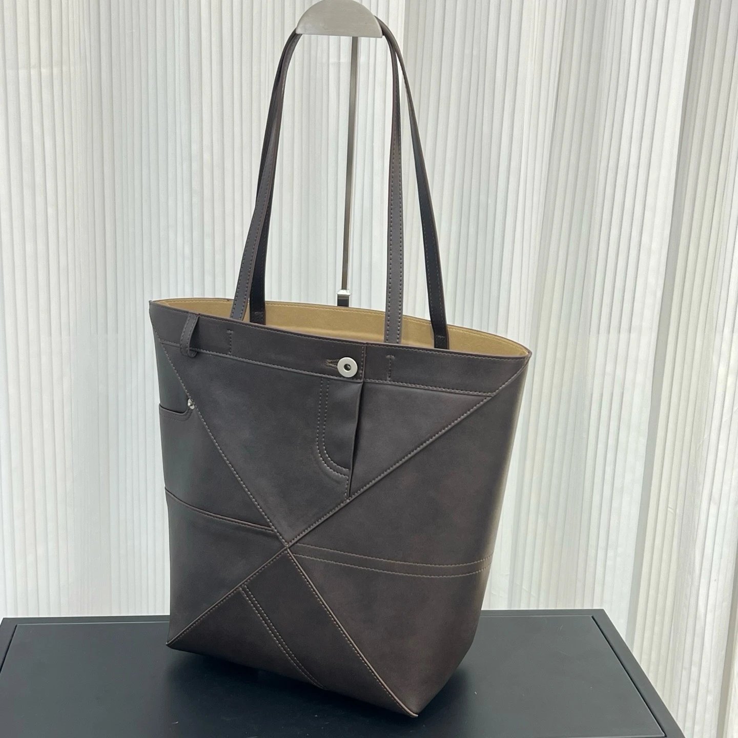 Loewe Puzzle Tote Black Leather Tote Bag - 10