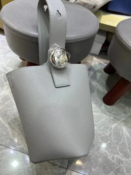 Hermès Picotin Lock 18 Gray Togo Leather Bucket Bag - 4