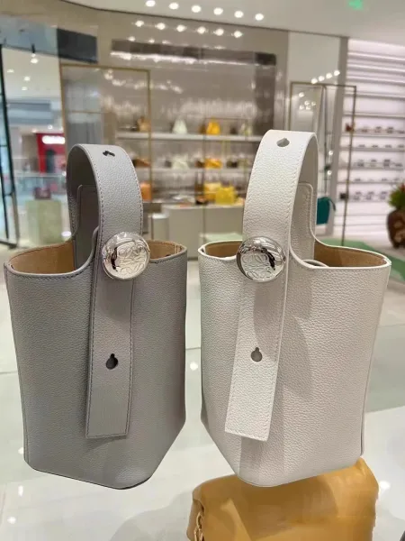 Hermès Picotin Lock 18 Gray Togo Leather Bucket Bag - 20