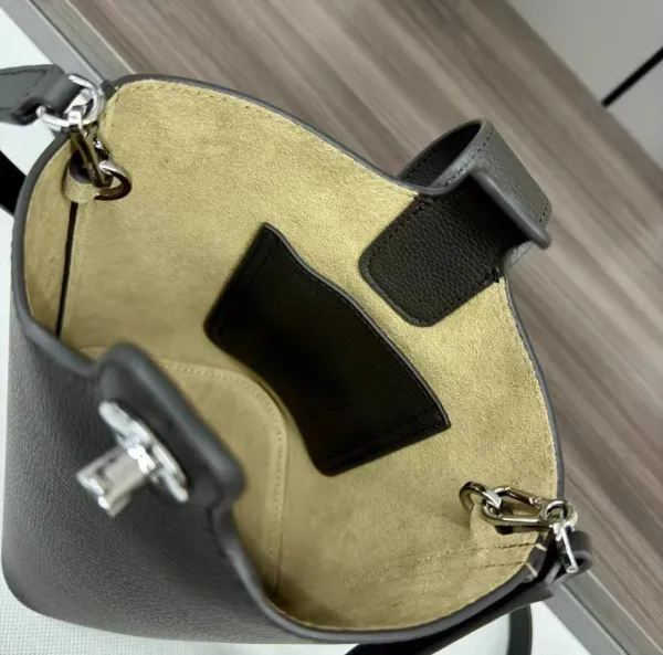 Hermès Picotin Lock 18 Gray Togo Leather Bucket Bag - 28