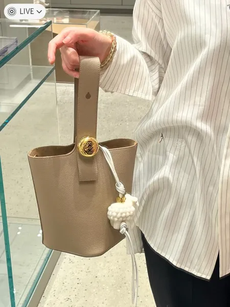 Hermès Picotin Lock 18 Gray Togo Leather Bucket Bag - 36