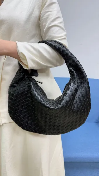 Bottega Veneta The Pouch Black Woven Leather Hobo Bag - 6