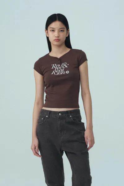 Rose & Resurrection Rest & Recreation White Graphic T-Shirt - 11