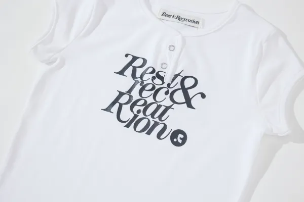 Rose & Resurrection Rest & Recreation White Graphic T-Shirt - 21