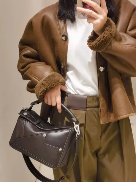 Loewe Puzzle Small Black Leather Handbag - 6