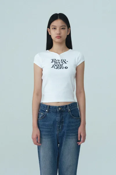 Rose & Resurrection Rest & Recreation White Graphic T-Shirt - 4
