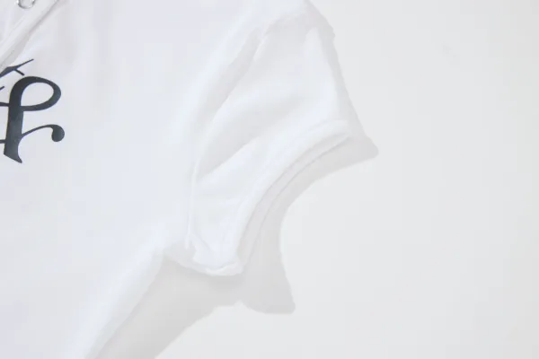 Rose & Resurrection Rest & Recreation White Graphic T-Shirt - 30