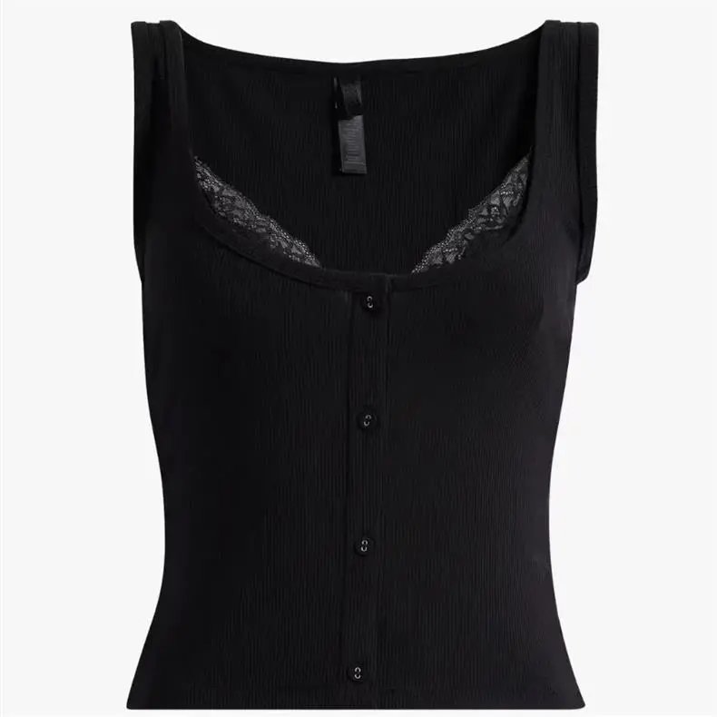 GRA Lace-Trim Ribbed Button-Front Crop Top Red - 6