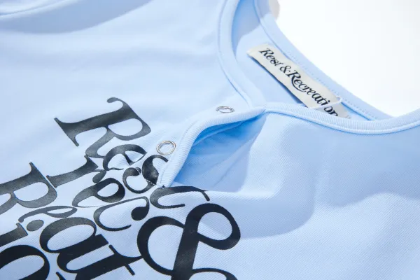 Rose & Resurrection Rest & Recreation White Graphic T-Shirt - 33
