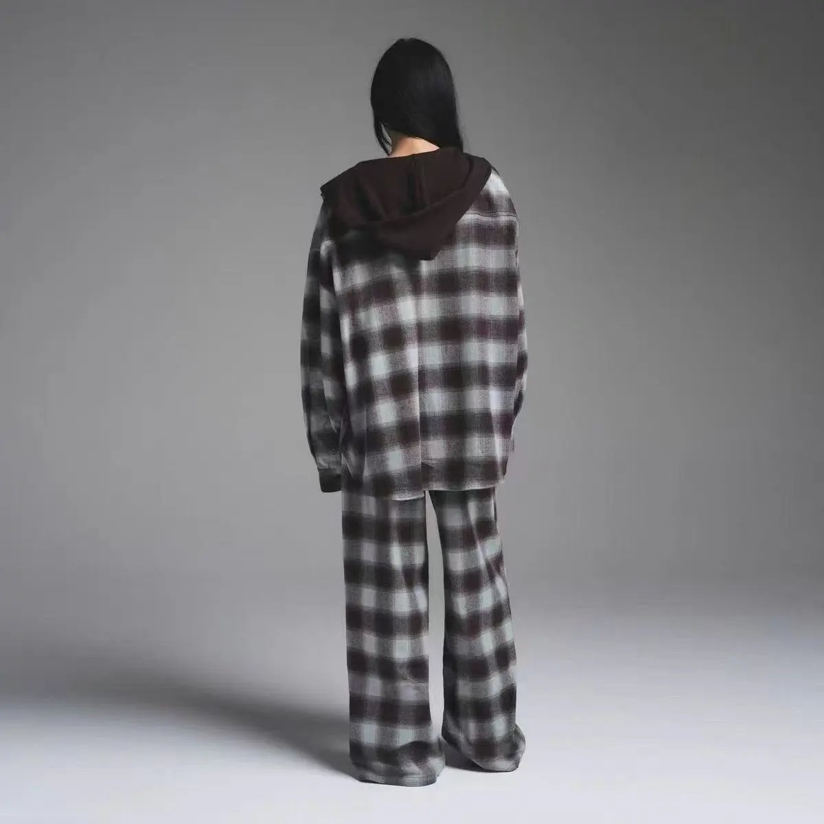 Burberry Check Wool-Blend Wide-Leg Pants - 7
