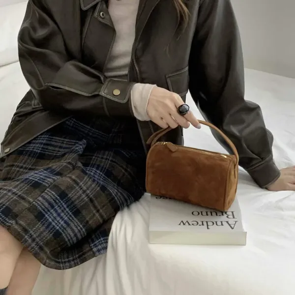 Minimalist Cylinder Handbag Black Leather Handbag - 26
