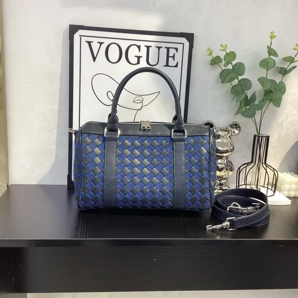 Bottega Veneta Intrecciato Woven Leather Boston Bag Black - 16