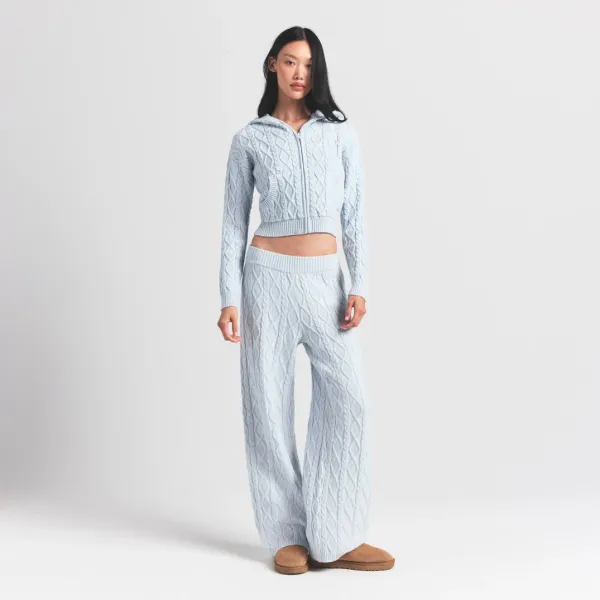 Cable Knit Cropped Vest Top in Light Gray - 25