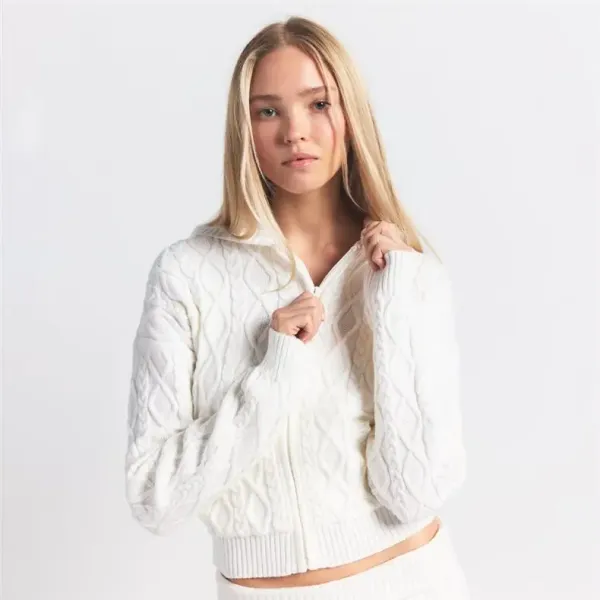 Cable Knit Cropped Vest Top in Light Gray - 4