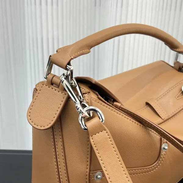Loewe Puzzle Small Black Leather Handbag - 16