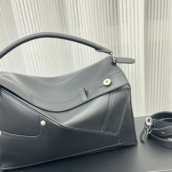 Loewe Puzzle Small Black Leather Handbag - 26