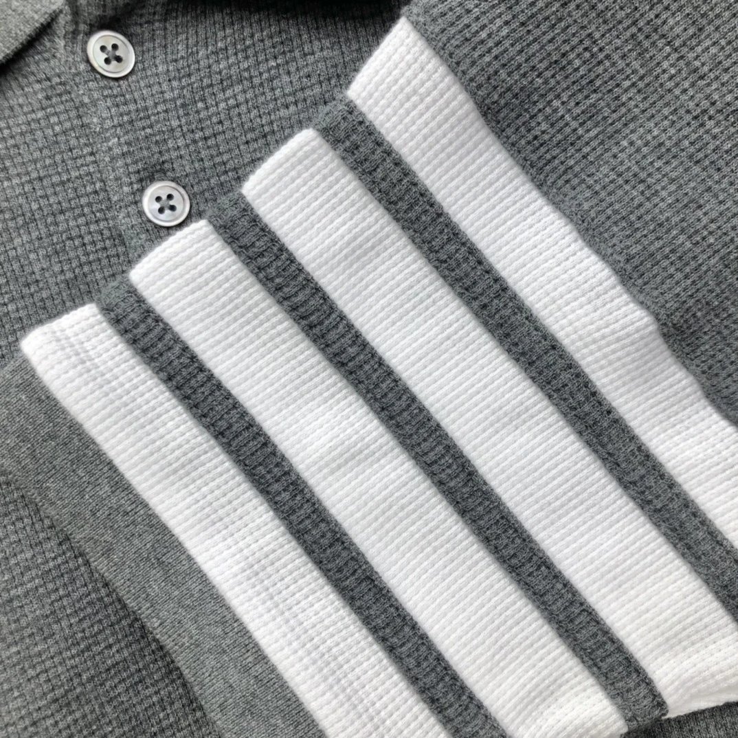 Thom Browne Classic Four-Bar Stripe Gray Knit Polo - 18
