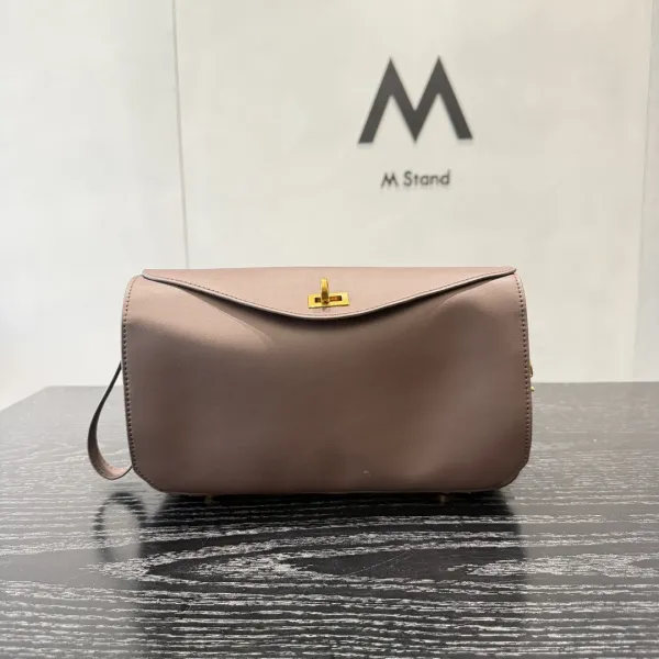 M Stand Beige Envelope Crossbody Bag - 28