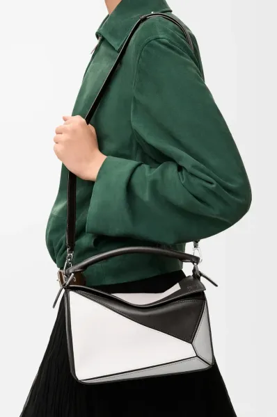 Loewe Puzzle Bag Black and White Leather Shoulder Bag - 8
