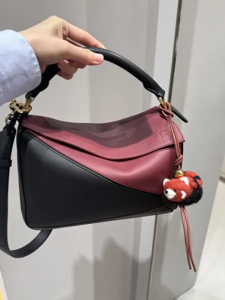Loewe Puzzle Bag Black and White Leather Shoulder Bag - 22