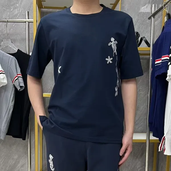 Thom Browne Turtle and Star Embroidered Navy T-Shirt - 4