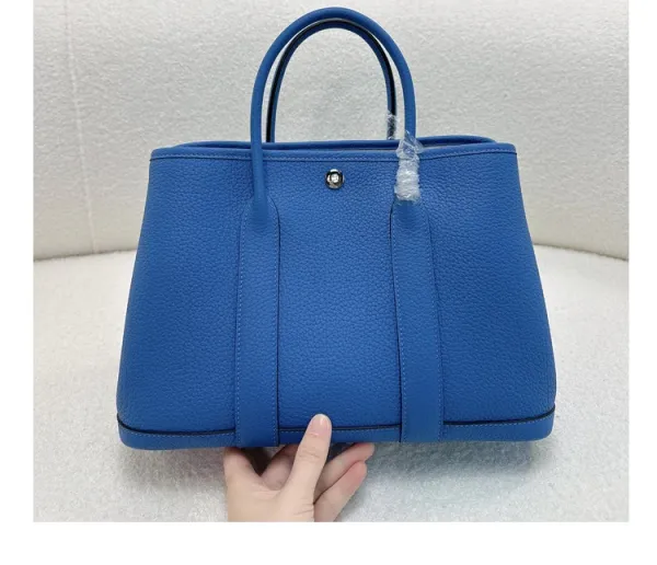 Hermès Picotin Lock in Burgundy Taurillon Leather Handbags - 37