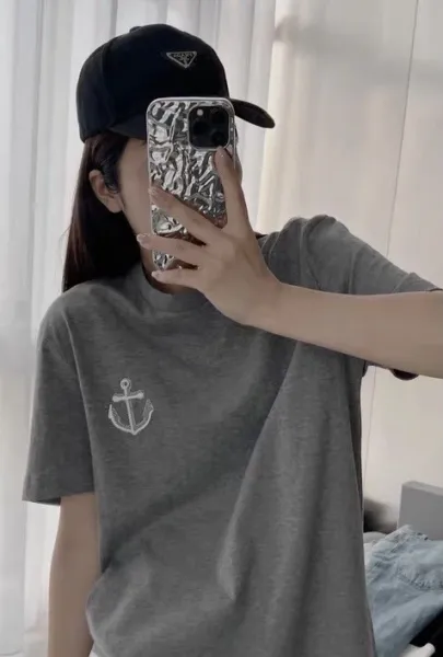 Thom Browne Anchor Embroidered Navy T-Shirt - 5
