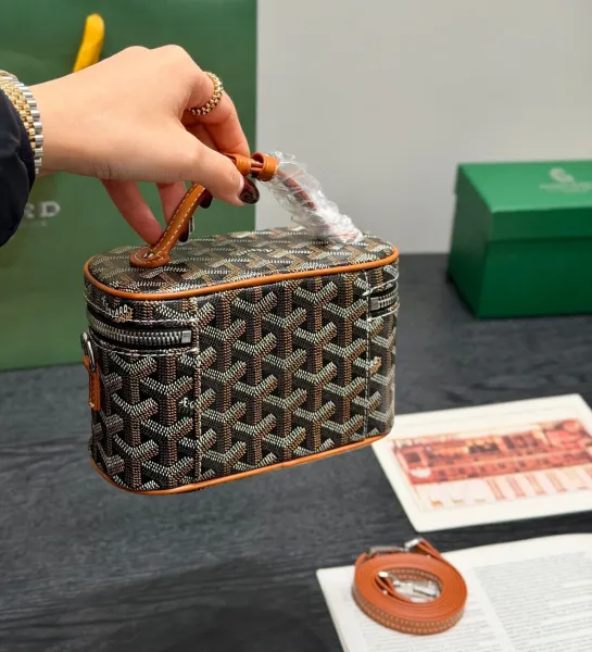 Goyard Saint-Louis Mini Blue Canvas Cosmetic Case - 4
