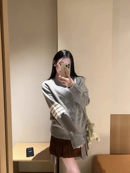 Thom Browne 4-Bar Stripe Crewneck Sweater Gray - 19