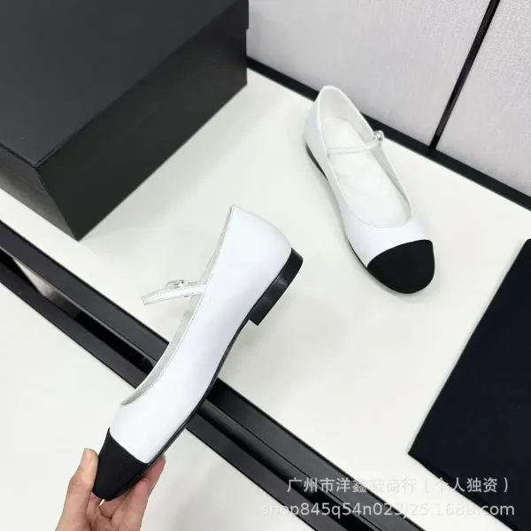 Chanel Mary Jane Block Heel White and Black Leather Shoes - 5