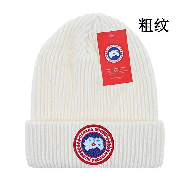 Canada Goose Hats Rib-knit cuffed beanie with Arctic Program patch product detail image 3