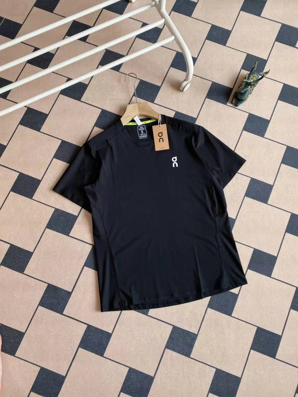 On Running Cloudswift Tech T-Shirt Gray - 7