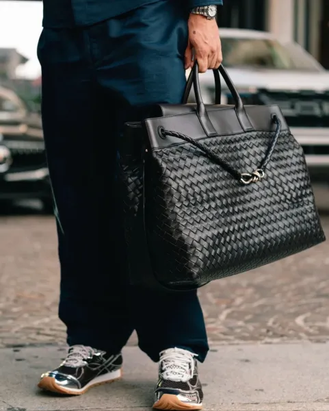 Bottega Veneta Cassette Tote Burgundy Woven Leather Handbag - 5