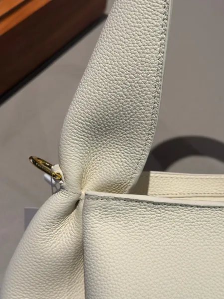 Bottega Veneta Jodie Bag Off-White Pebbled Leather Hobo Bag - 15