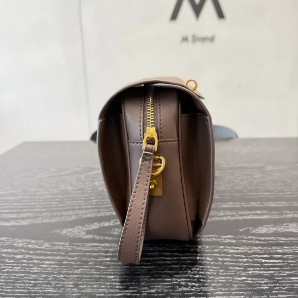 M Stand Beige Envelope Crossbody Bag - 30