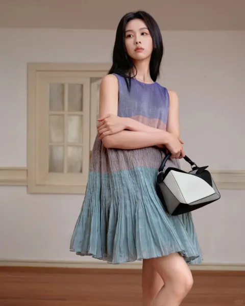 Loewe Puzzle Bag Black and White Leather Shoulder Bag - 11