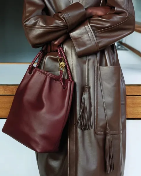 Bottega Veneta The Knot Bucket Bag Chocolate Brown Leather - 4